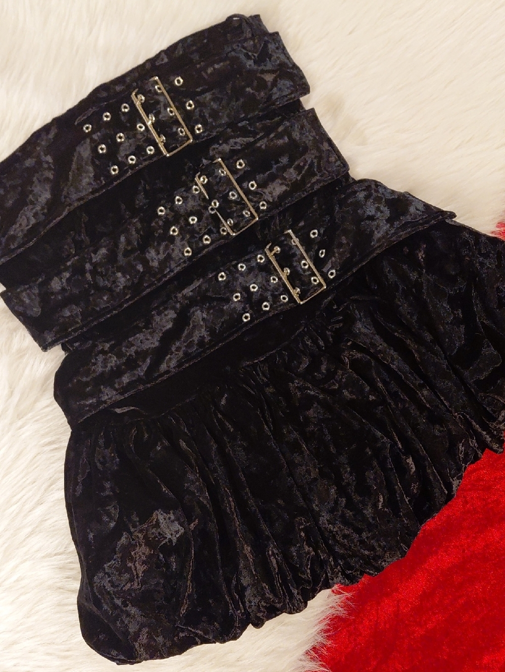DOLLSKILL Current Mood XXL Black VELVET  BUCKELS